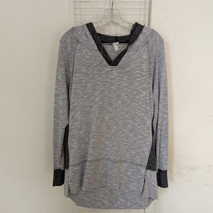 Women's Sz LG Long Sleeve Hooded Shirt